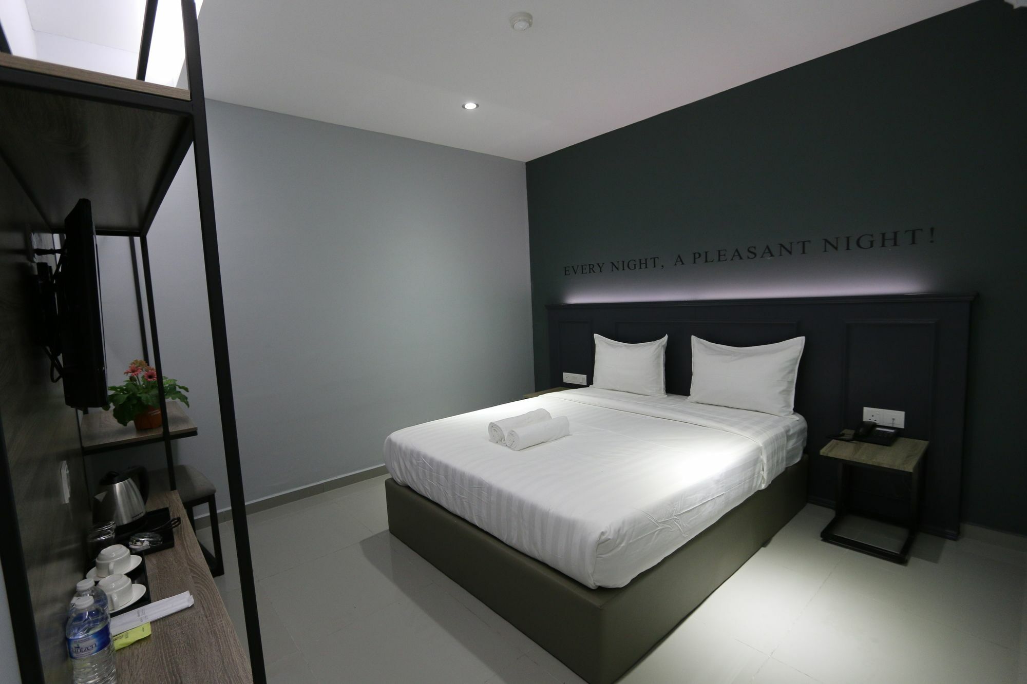 Hotel 99 Sri Petaling  Kuala Lumpur Bagian luar foto