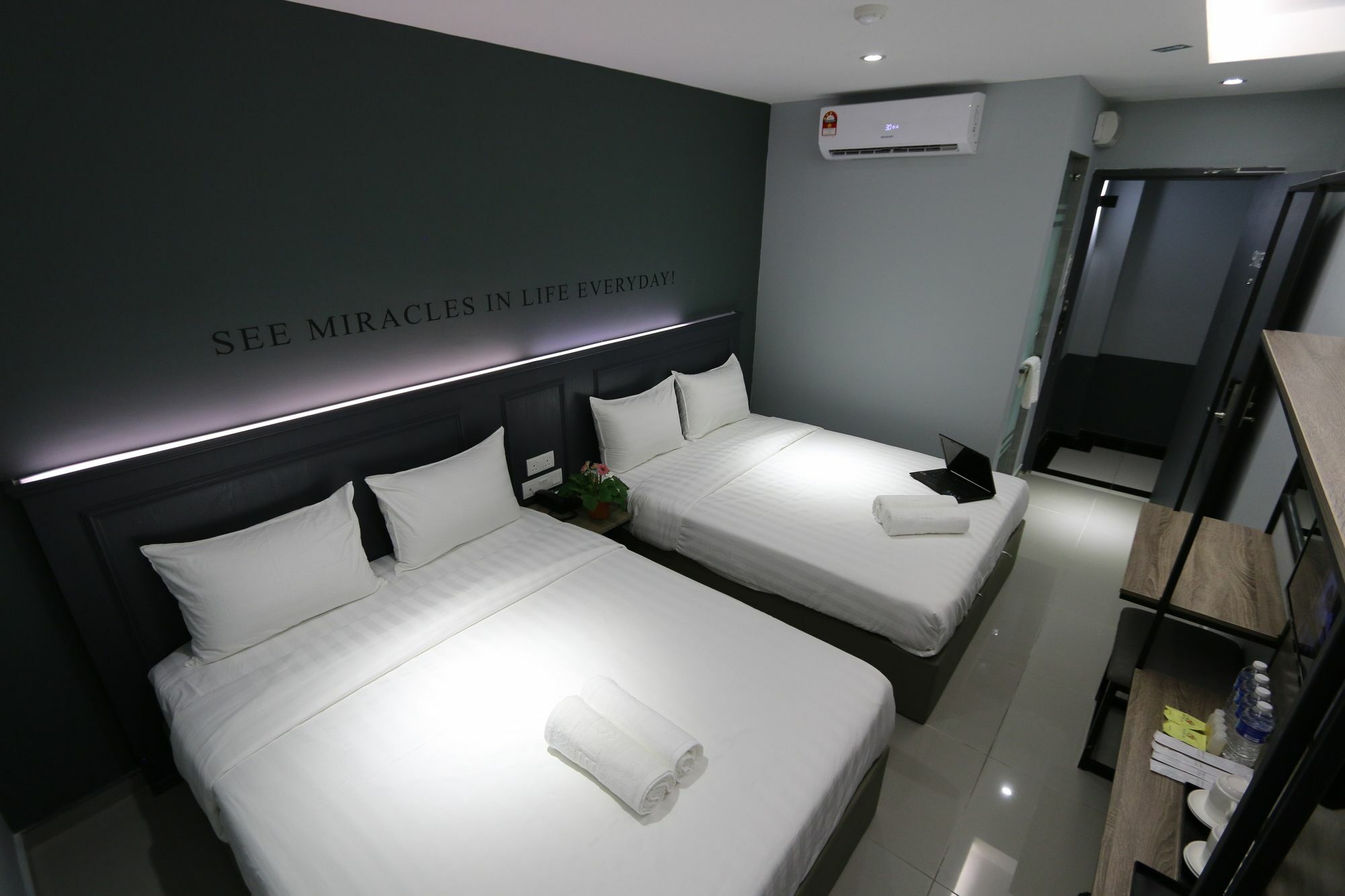 Hotel 99 Sri Petaling  Kuala Lumpur Bagian luar foto